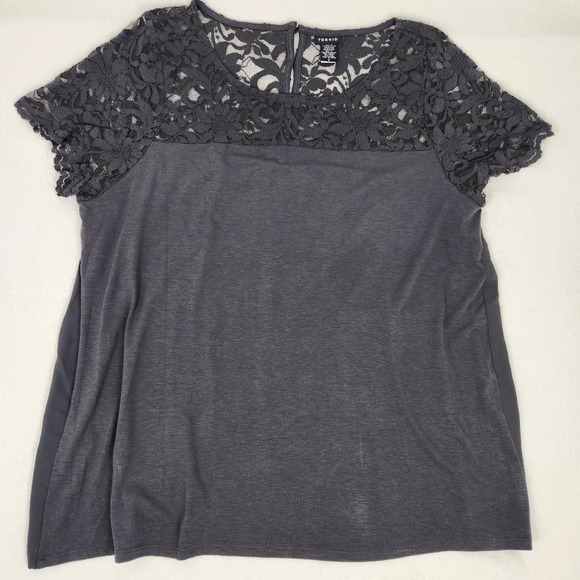 Torrid Grey Floral Design Short Sleeve Blouse - Picture 1 of 6